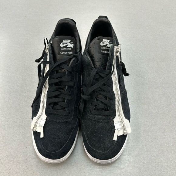 Nike special edition sneakers - Picture 1 of 7